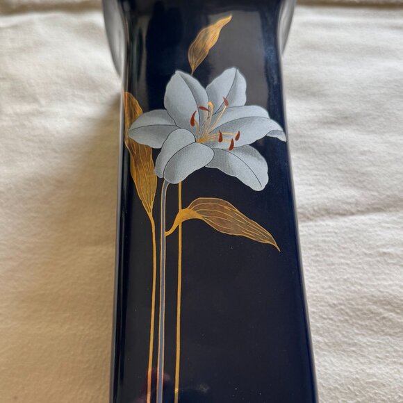 Vintage Blue Iris OTAGIRI Japan Vase - Picture 9 of 16